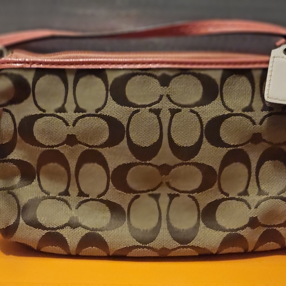Coach Tan & Orange Corner-Zip Signature Logo Canvas and leather Wristlet/clutch - Picture 3 of 4